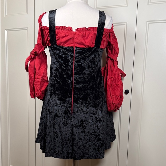 Leg Avenue Red and Black Pirate Costume - Picture 3 of 5